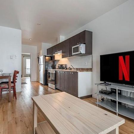 5-Star Prime Location - Bright Condo Montreal Exterior photo